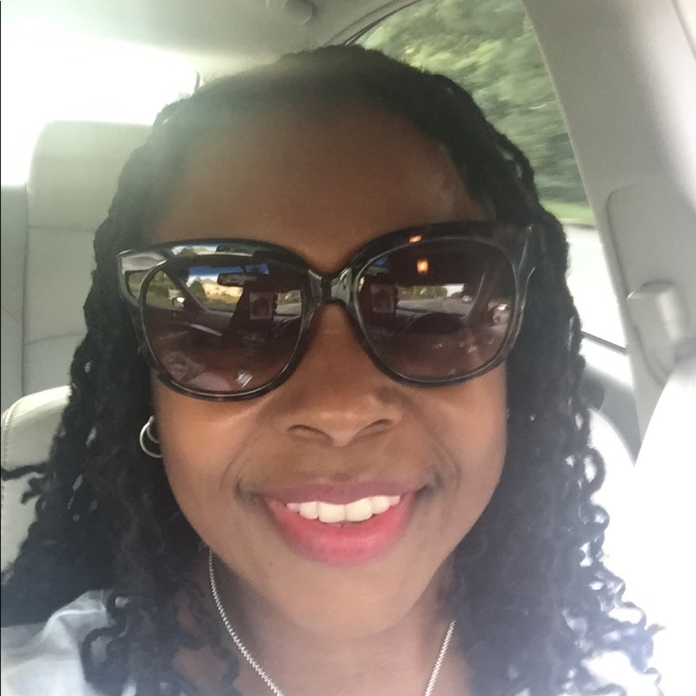 Meet your Posher😉